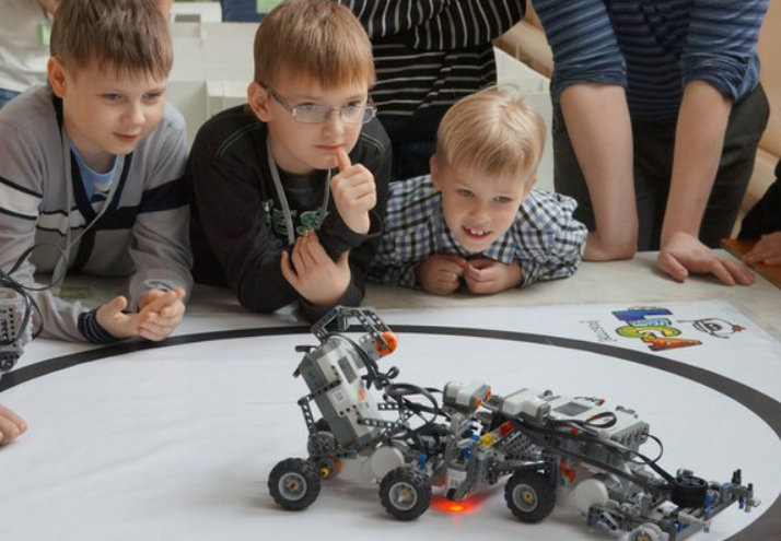 LEGO Robotics and English